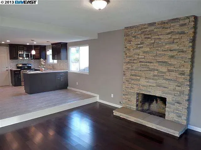 4741 Olive Dr — Photo 10