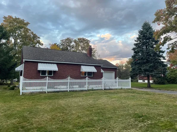 327 S Main Rd, Mountain Top, PA 18707