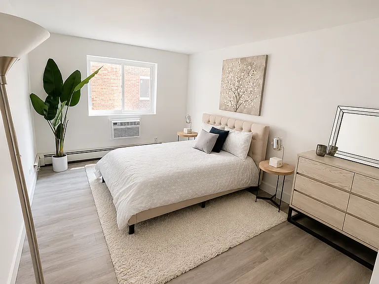 7200 N Claremont Ave #300 — Photo 8