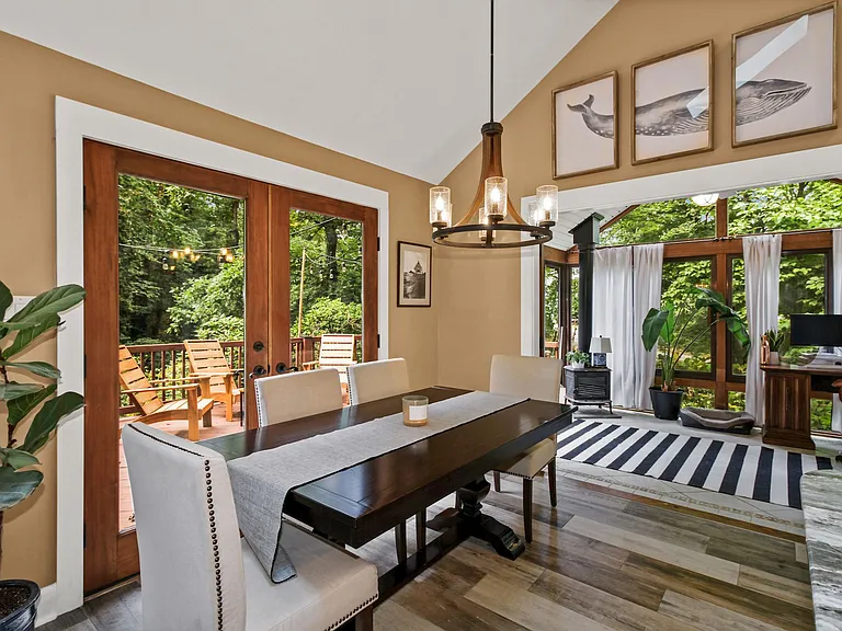 1677 Chinford Trl — Photo 19