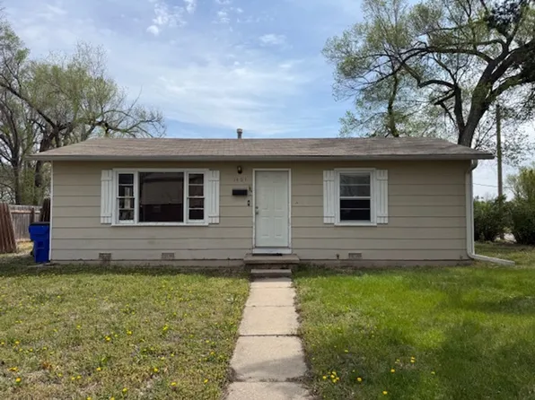 1401 N Eisenhower Dr, Junction City, KS 66441