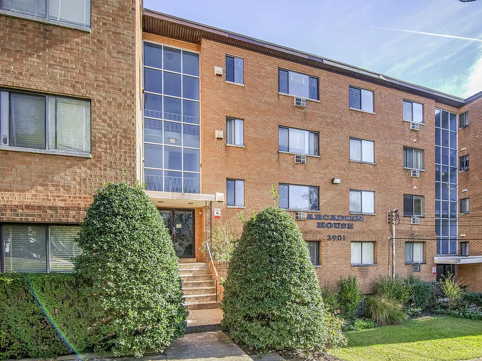 Arcadian House Apartments, LLC