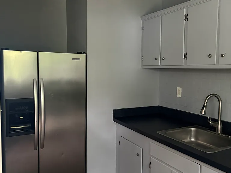 120 Charles Pl — Photo 10