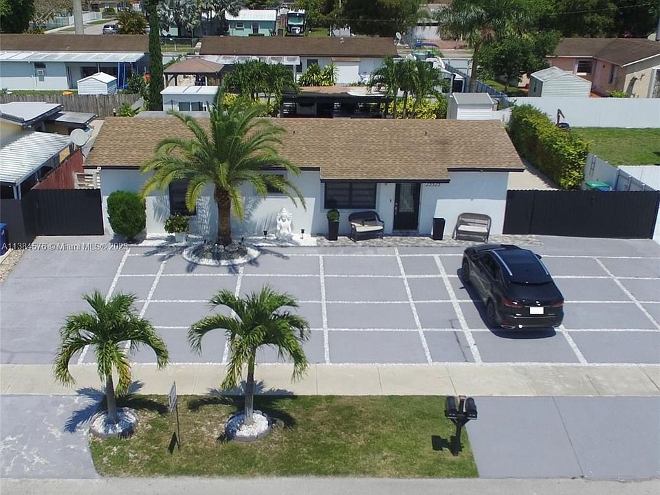 1st image of 25325 SW 127th Ct