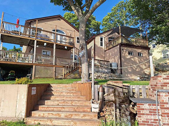 3rd image of 149 Todds Island Rd