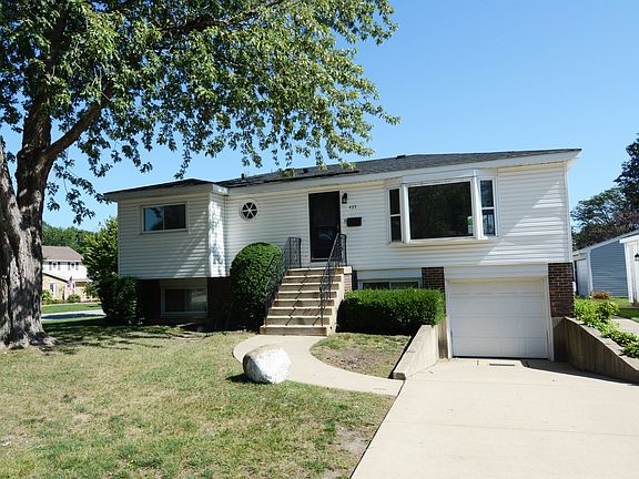 2nd image of 435 Redwood Ln