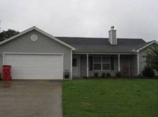 301 Carly Ct, Bethlehem, GA 30620