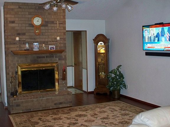 Fireplace has a gas lighter