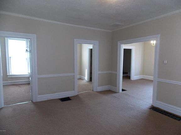 3rd image of 454 Leonard St NE