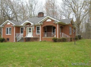 1375 Dana Rd, HENDERSONVILLE, NC 28792