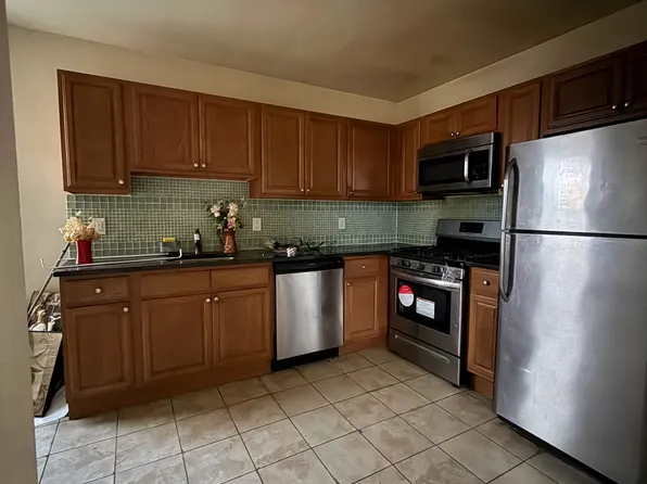 459 Broadway #2, Bayonne, NJ 07002