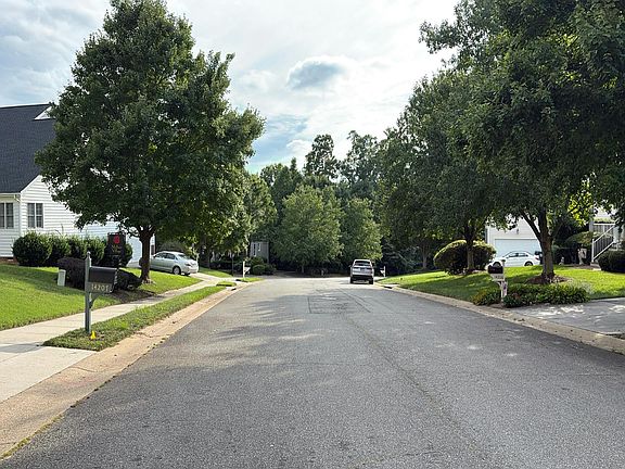 5th image of 14200 Agee Ln
