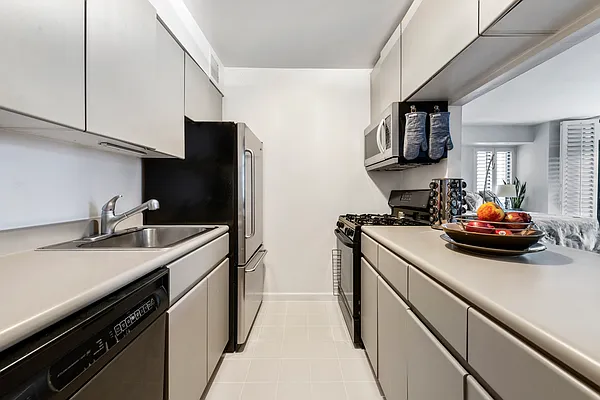 Kitchen, photo 1