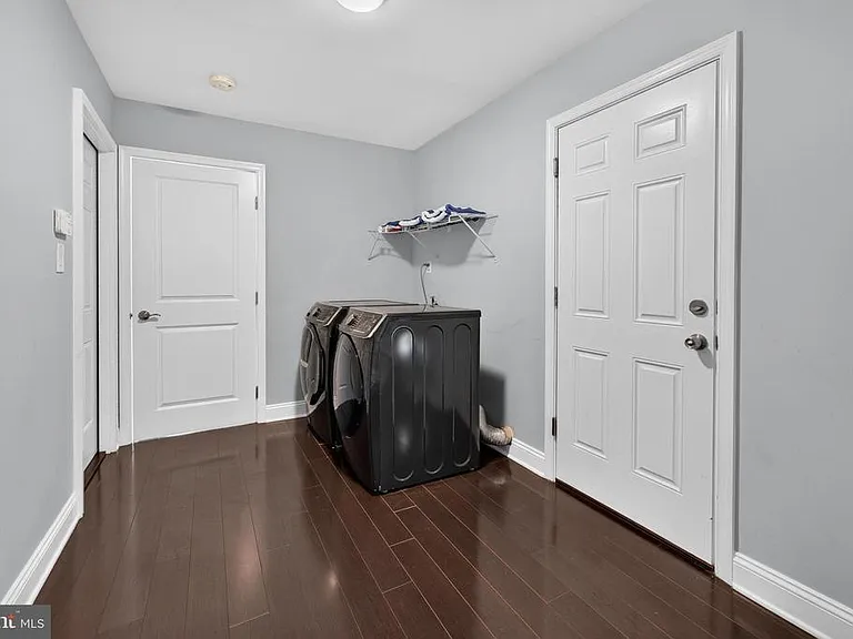 249 Club House Dr — Photo 17