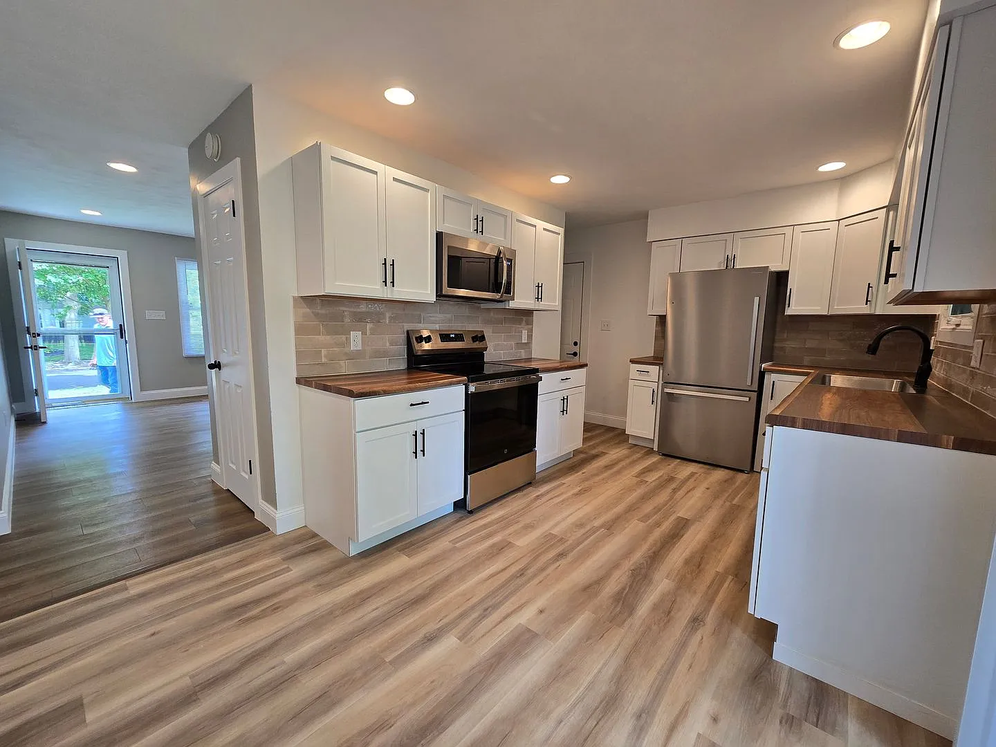 Renovated 3 Bedroom Home in Bloomington — Photo 4