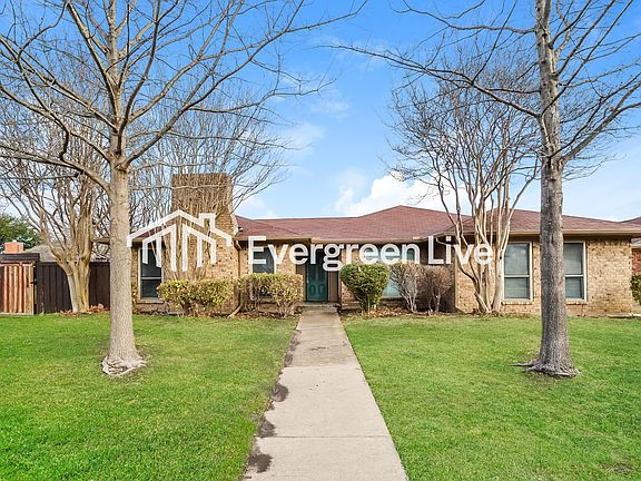 2nd image of 701 Willow Brook Dr