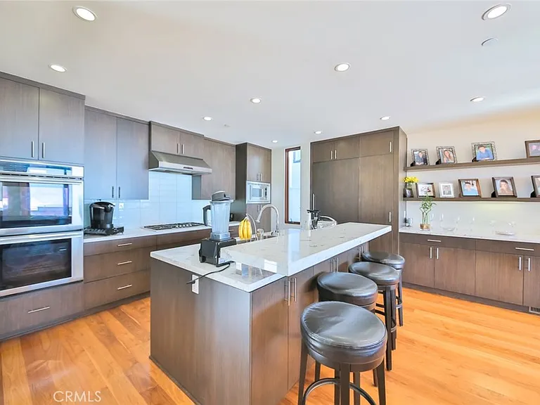 104 Manhattan Ave — Photo 15