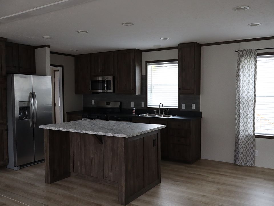 2nd image of 5407 Aloha Ln #439