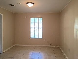 3rd image of 503 Pine St