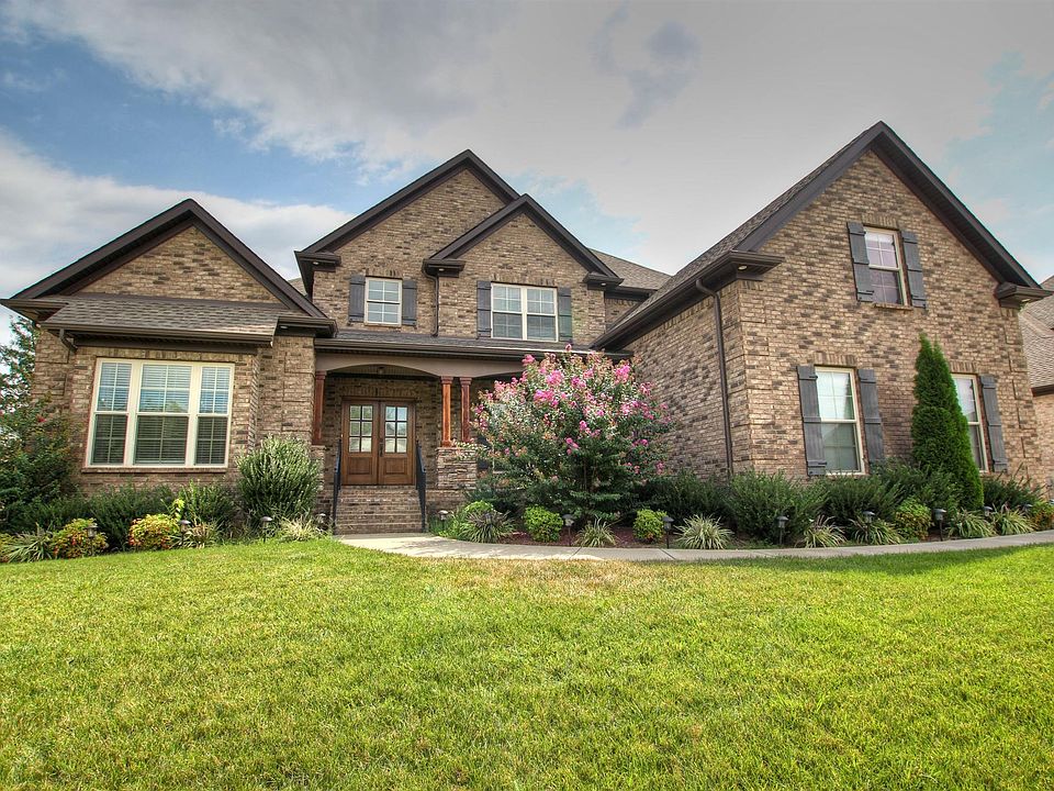 1st image of 3332 Clovercroft Dr