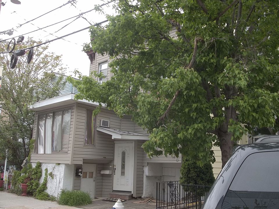 2nd image of 540 36th St