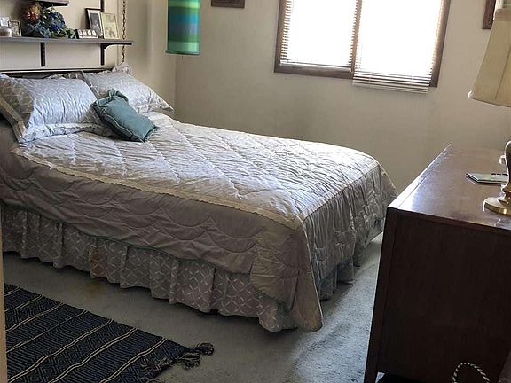 5th image of 608 S Cornelia St