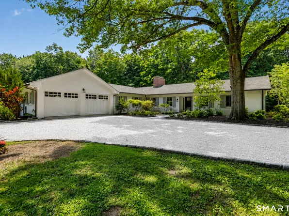 585 Hoydens Lane, Fairfield, CT 06824