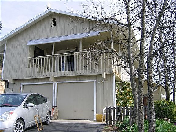 Master Bed & Garage