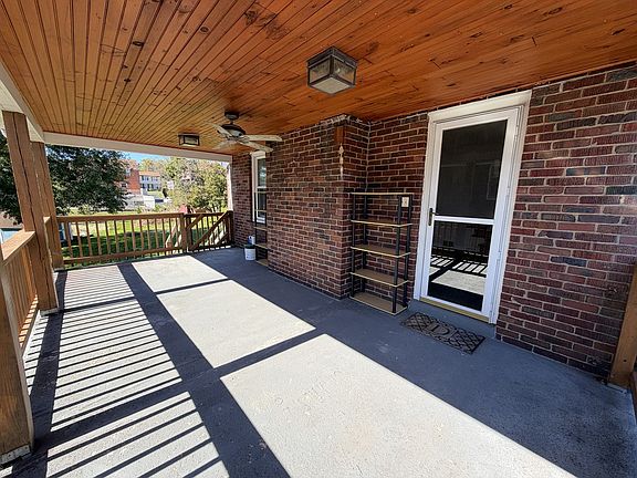 5th image of 106 Franklin Ave