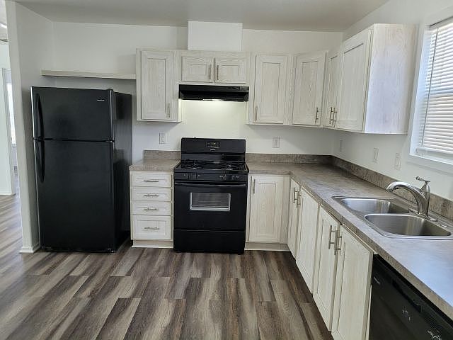 1st image of 825 N Lamb Blvd Space 98