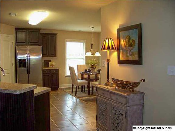 4th image of 23 Nandina Ln