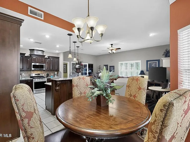 6909 Desert Canyon Dr — Photo 12