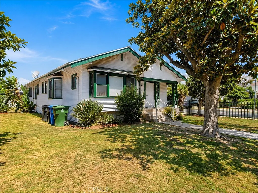 4 bed, 2224 sqft, $4,750 — Photo 4