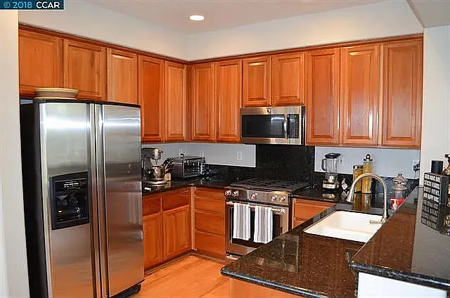 Building Photo - 249 Abigail Cir