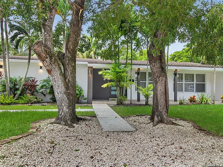 6090 SW 63rd Ave — Photo 51