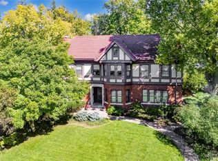 610 Runnymede Rd, Dayton, OH 45419