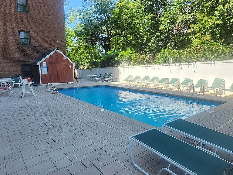 208 Anderson St #S3G — Photo 2