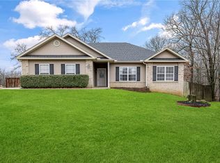 17 Granshire Dr, Bella Vista, AR 72714