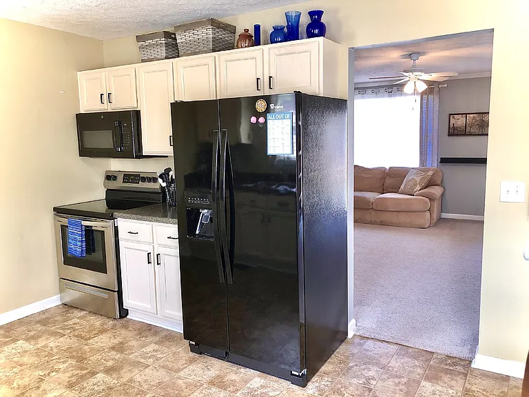 108 Edgehill Ln — Photo 12