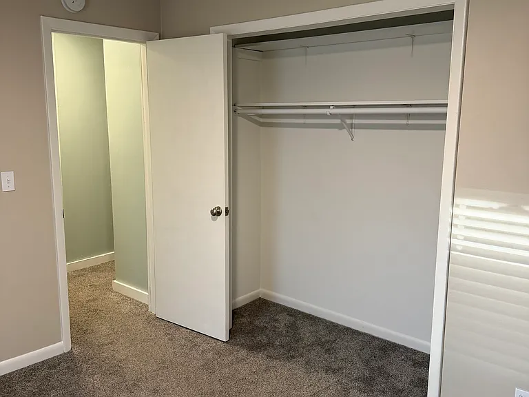 336 E Baker St — Photo 8
