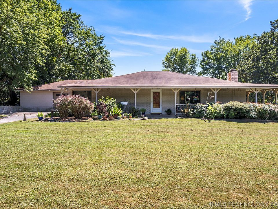 1st image of 14344 E Lake Dr