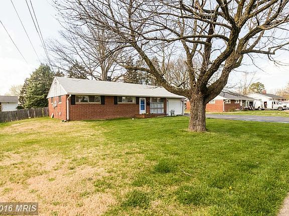 3rd image of 6322 Rose Hill Dr