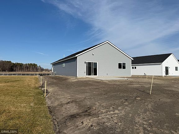 3rd image of 1500 Meadows Dr