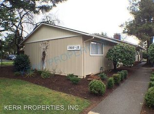 17600 SE Pine St, Portland, OR 97233