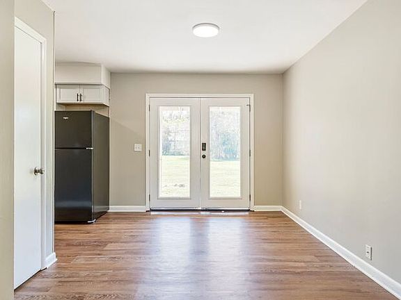 5th image of 743 McPherson Dr