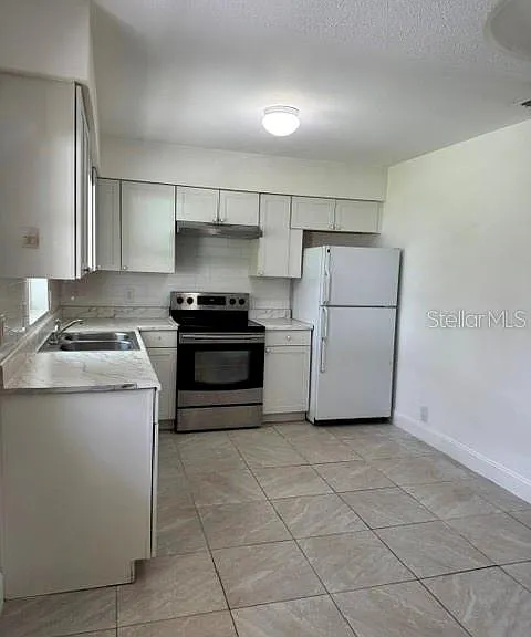 27127 Fernery Ave — Photo 6