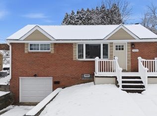 5320 Blossom Rd, Pittsburgh, PA 15236