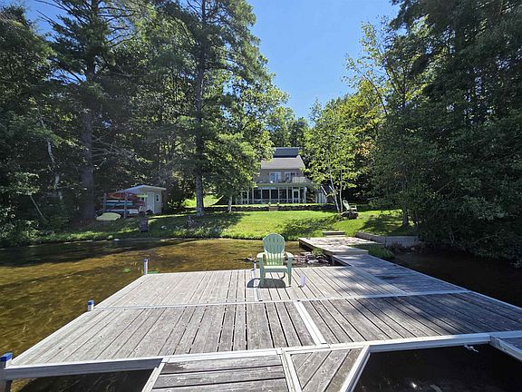 5th image of 70 Hawley Drive