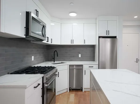 107 Waverly Avenue 1B image 2 of 13