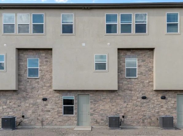 556 N Buffalo Grass Ln, Lindon, UT 84042